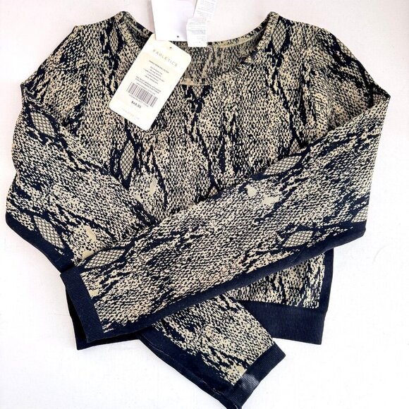 Fabletics Animal Snakeskin Print Long Sleeve Crop Top L - Picture 2 of 4